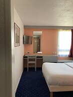 Brit Hotel Essentiel Moulins Avermes