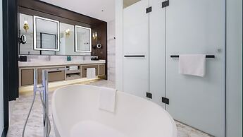 Crowne Plaza Dalian Xinghai by IHG