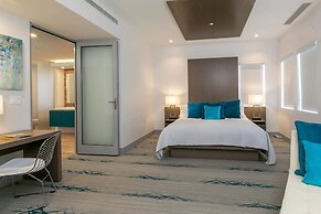 Marketplace Suites