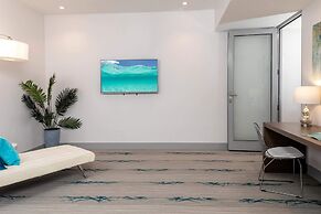 Marketplace Suites