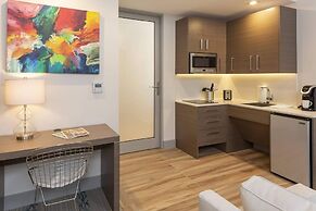 Marketplace Suites