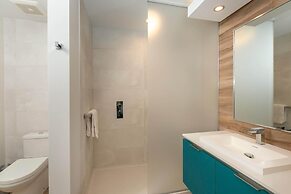 Marketplace Suites