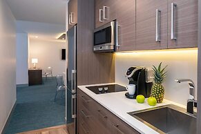 Marketplace Suites
