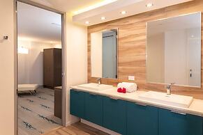 Marketplace Suites