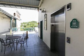 Marketplace Suites
