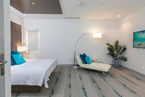 Marketplace Suites