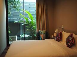 Uncle Jo Hua Hin