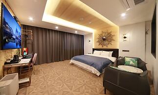 Gimpo Hotel M Tower