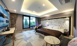 Gimpo Hotel M Tower