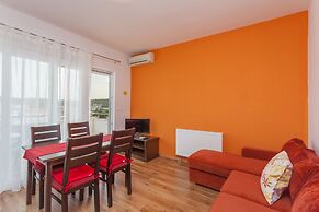 Apartments & Rooms Alagic