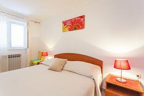 Apartments & Rooms Alagic