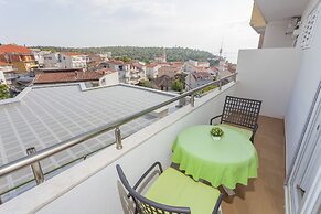 Apartments & Rooms Alagic