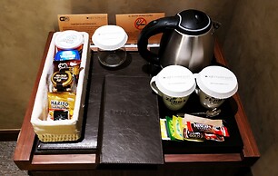 Tonight Hotel Port