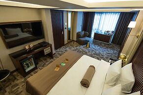Tonight Hotel Port