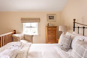 Maggie Puddle Cottages