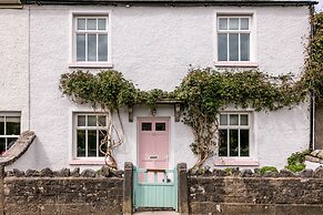 Maggie Puddle Cottages