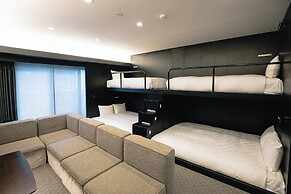 GOLDSTAY SAKAE
