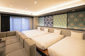 GOLDSTAY SAKAE