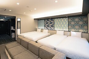 GOLDSTAY SAKAE