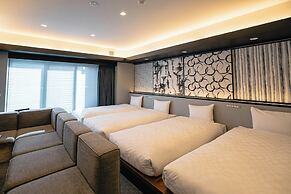 GOLDSTAY SAKAE