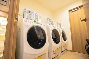 GOLDSTAY SAKAE