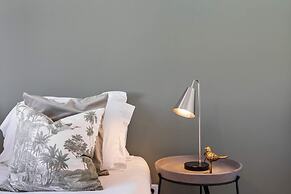 Stunning 2 Bedroom Apartment Near Belém