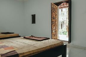 Hotel Diana 2