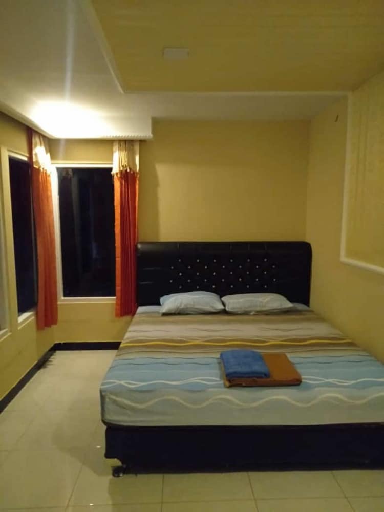 Penginapan BoB Home