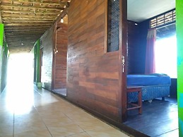 Penginapan BoB Home