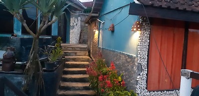 Penginapan BoB Home