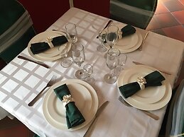 Hotel Marton Lion