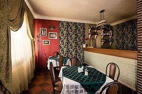 Hotel Marton Lion