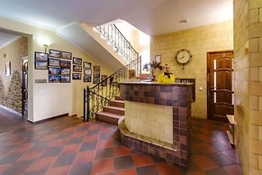 Hotel Marton Lion