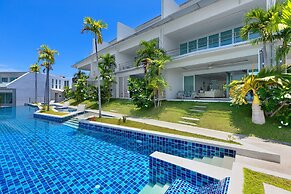 Luxury Apartment Unique Residences