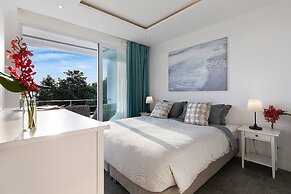 Luxury Apartment Unique Residences