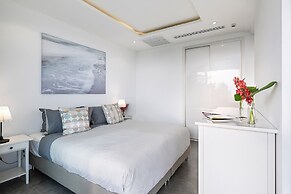 Luxury Apartment Unique Residences