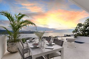 Luxury Apartment Unique Residences