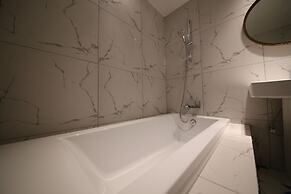 Ninespot Hotel