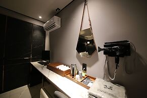 Ninespot Hotel