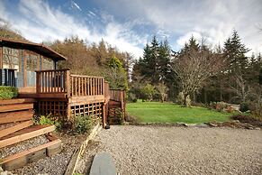 Stunning 3-bed House in a Private Hidden Valley