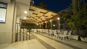 Opera Suites