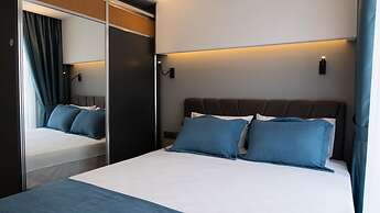 Opera Suites