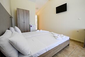 Nefeli Beach Hotel