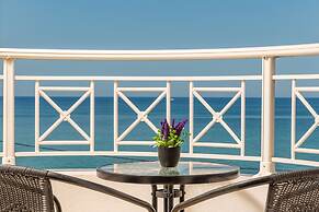 Nefeli Beach Hotel