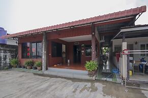 OYO 75331 Hareeya Hotel