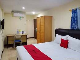 RedDoorz @ Jalan Japaris Medan