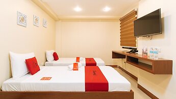 RedDoorz Plus near Uptown BGC Mall