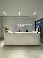 Sleep Lounge Terminal D - Hostel