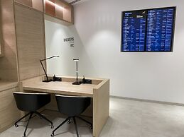 Sleep Lounge Terminal D - Hostel
