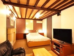 Hotel Com - Adults Only